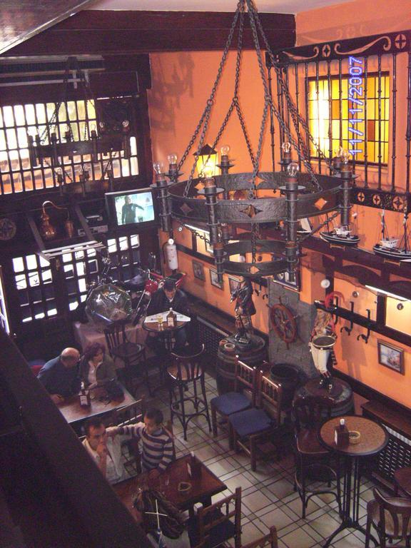 Hostal El Pesquero Burgos Luaran gambar