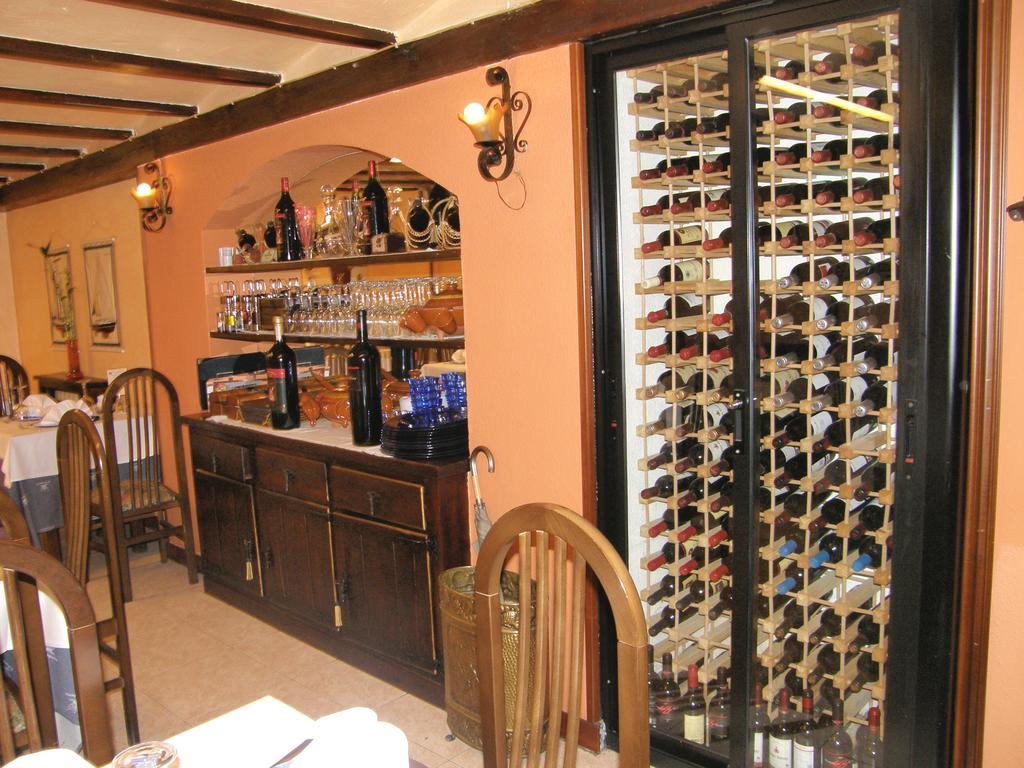 Hostal El Pesquero Burgos Luaran gambar