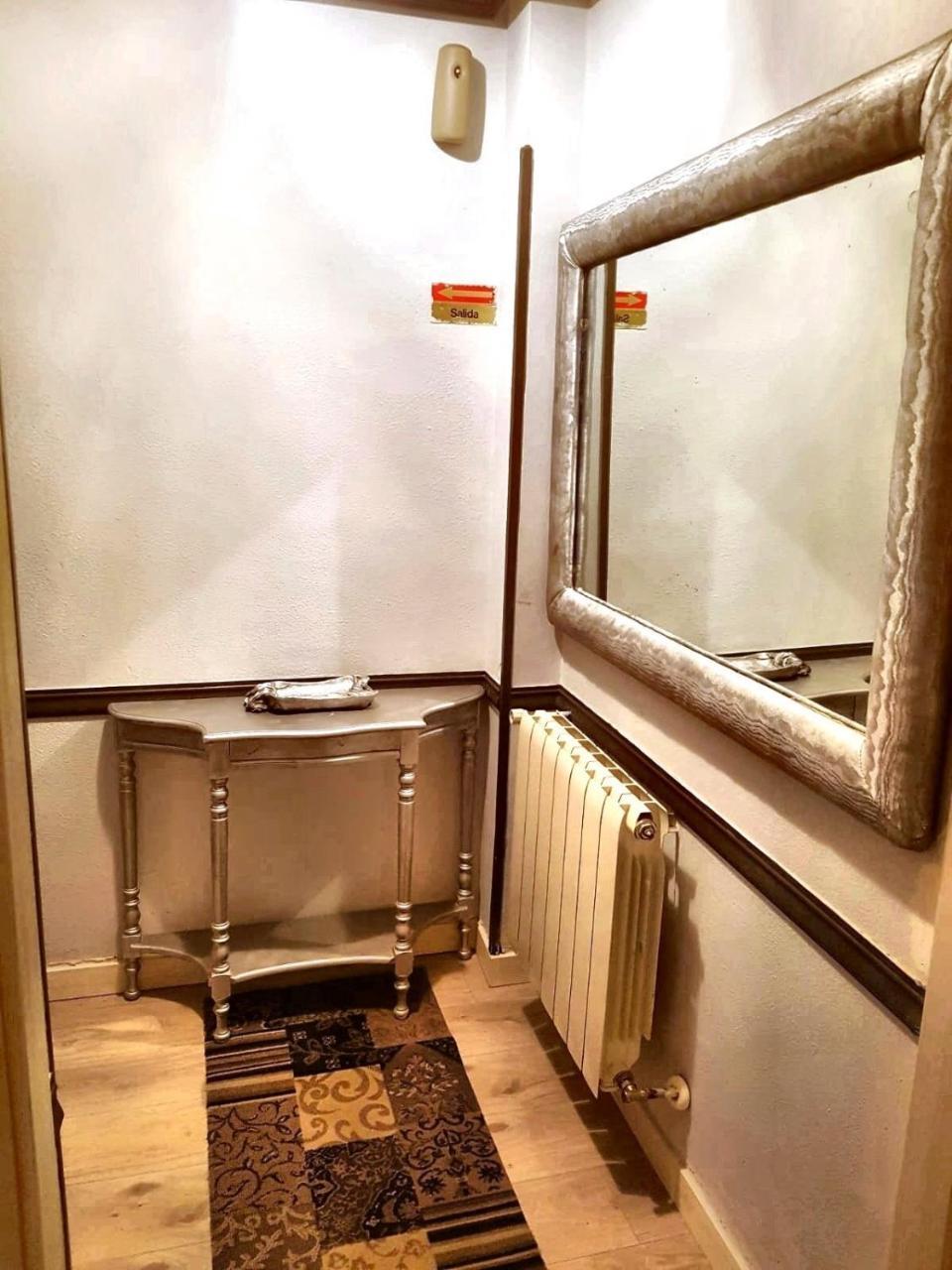 Hostal El Pesquero Burgos Luaran gambar